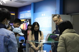 参观博物馆-1.JPG